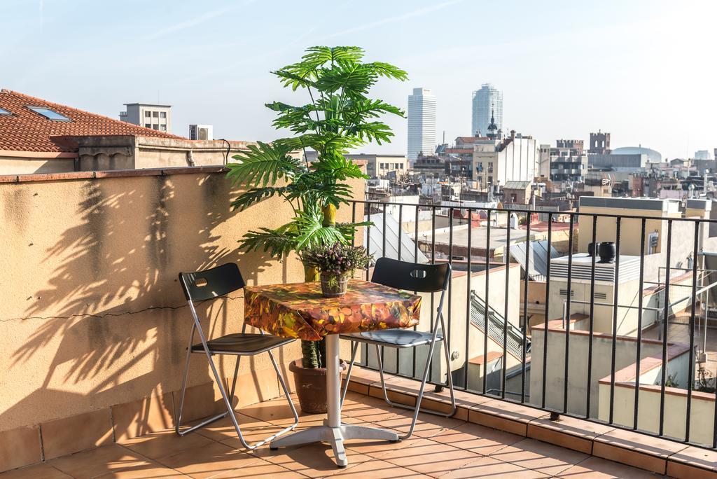 Apartments Hhb Barcelona Bagian luar foto